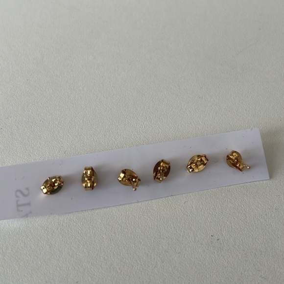 NWT Set of 3 Stud Earrings in Gold Tone - Picture 7 of 8
